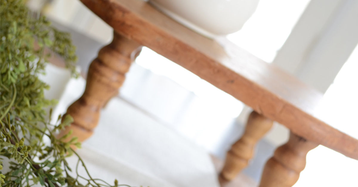 Creating a Pottery Barn Inspired Pedestal From a Vintage Cutting Board