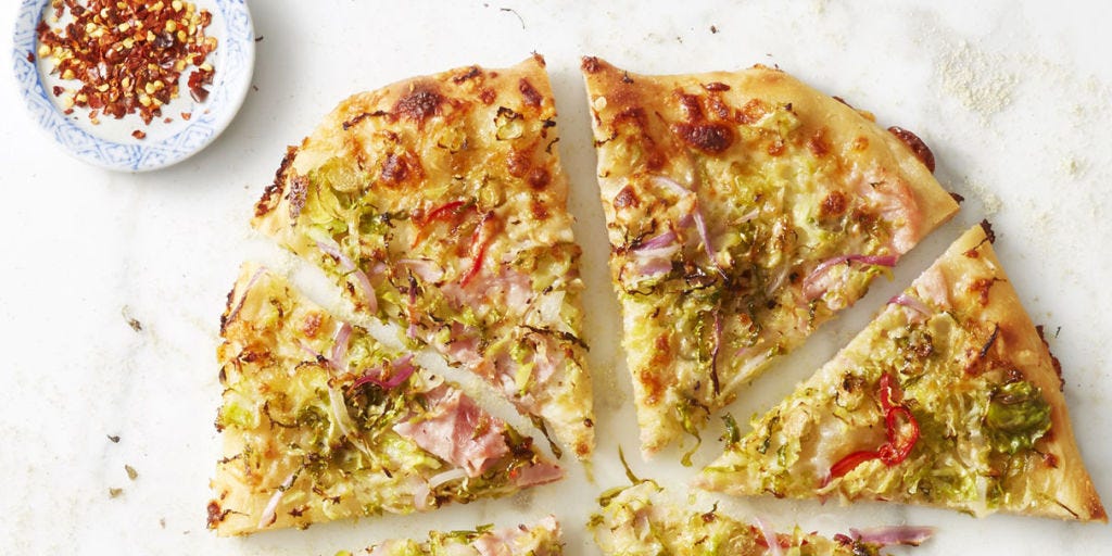 Best White Pizza with Brussels Sprouts and Ham Recipe – How to Make White Pizza with Brussels Sprouts and Ham
