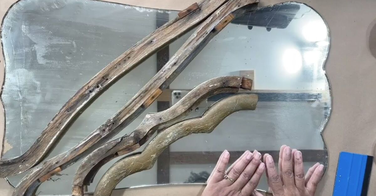 How to Effortlessly Give New Life to an Old Mirror with a Vintage Frame