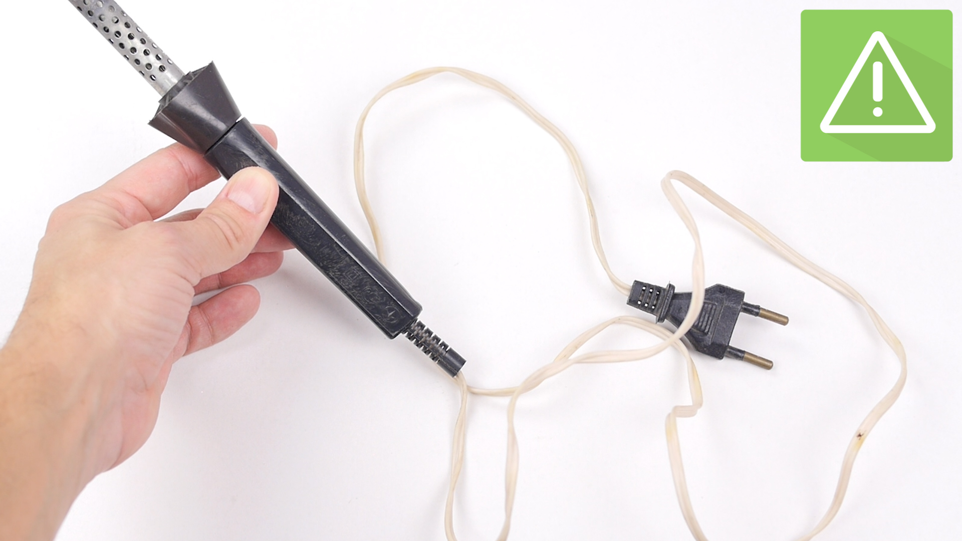 3 Ways to Clean a Solder Iron