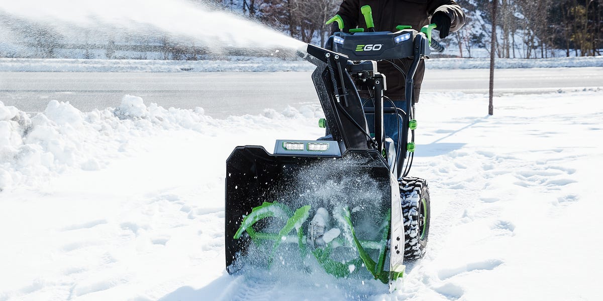 The 11 Best Snowblowers 2025 – Gas and Electric Snowblower Reviews