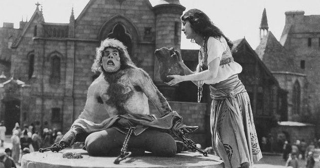 10 Famous Musicals That Never Made It to Broadway