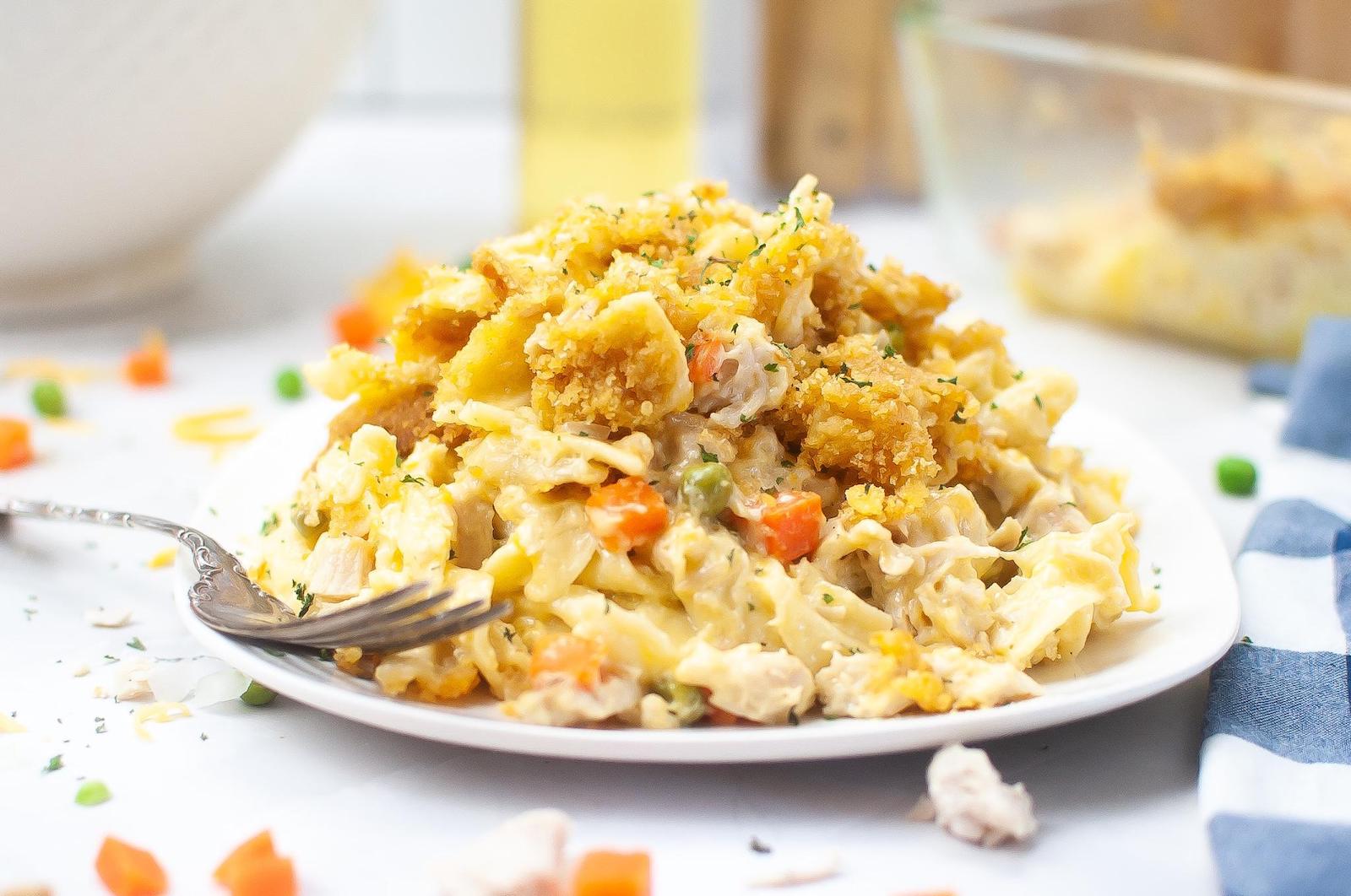 Ultimate Comfort: Chicken with Egg Noodles Casserole to Satisfy Your Cravings