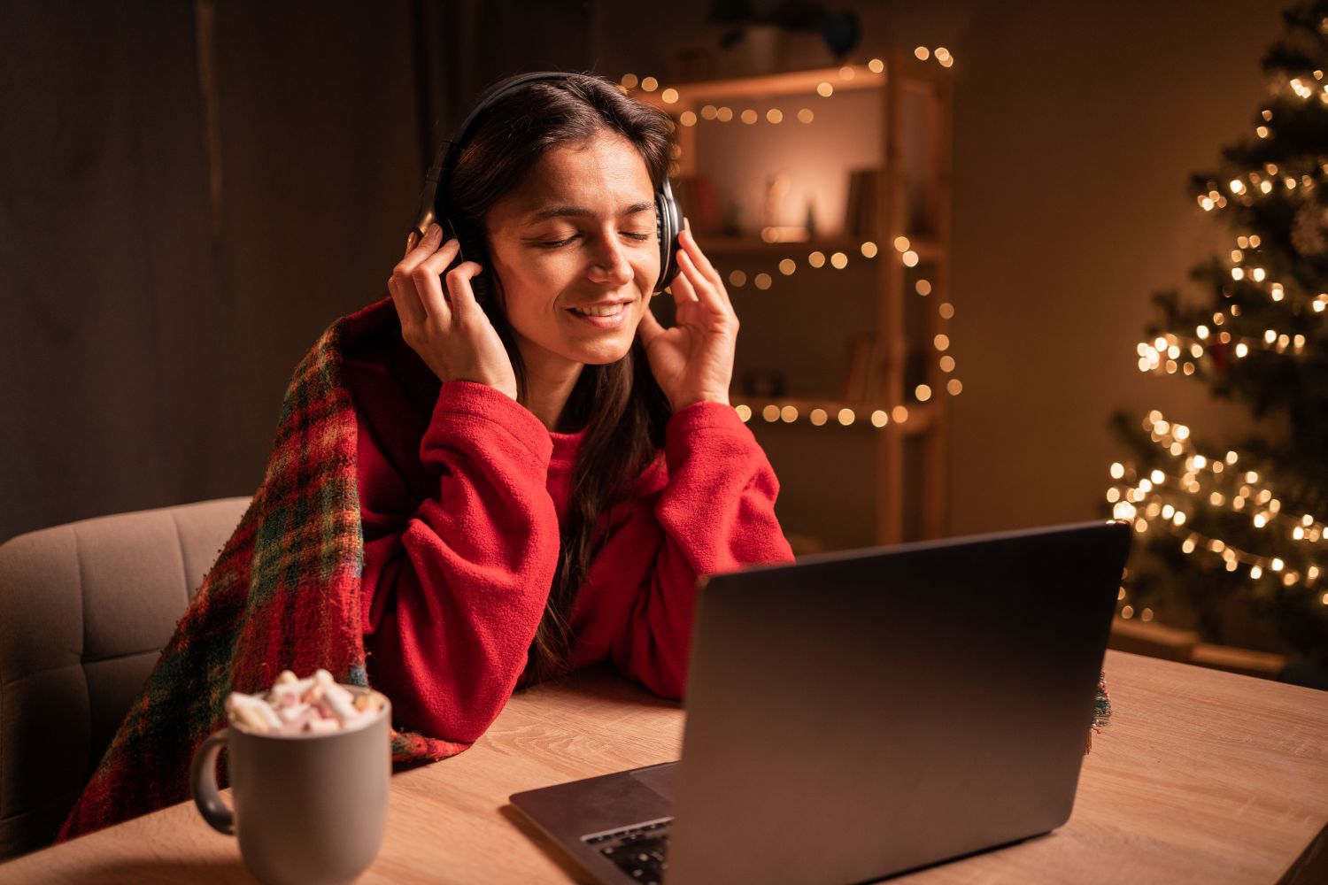 Download Free Christmas Songs You’ll Play All Season
