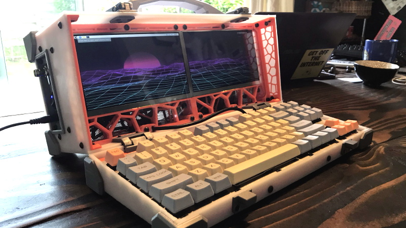 A Dual Screen Luggable With Integrated RTL-SDR