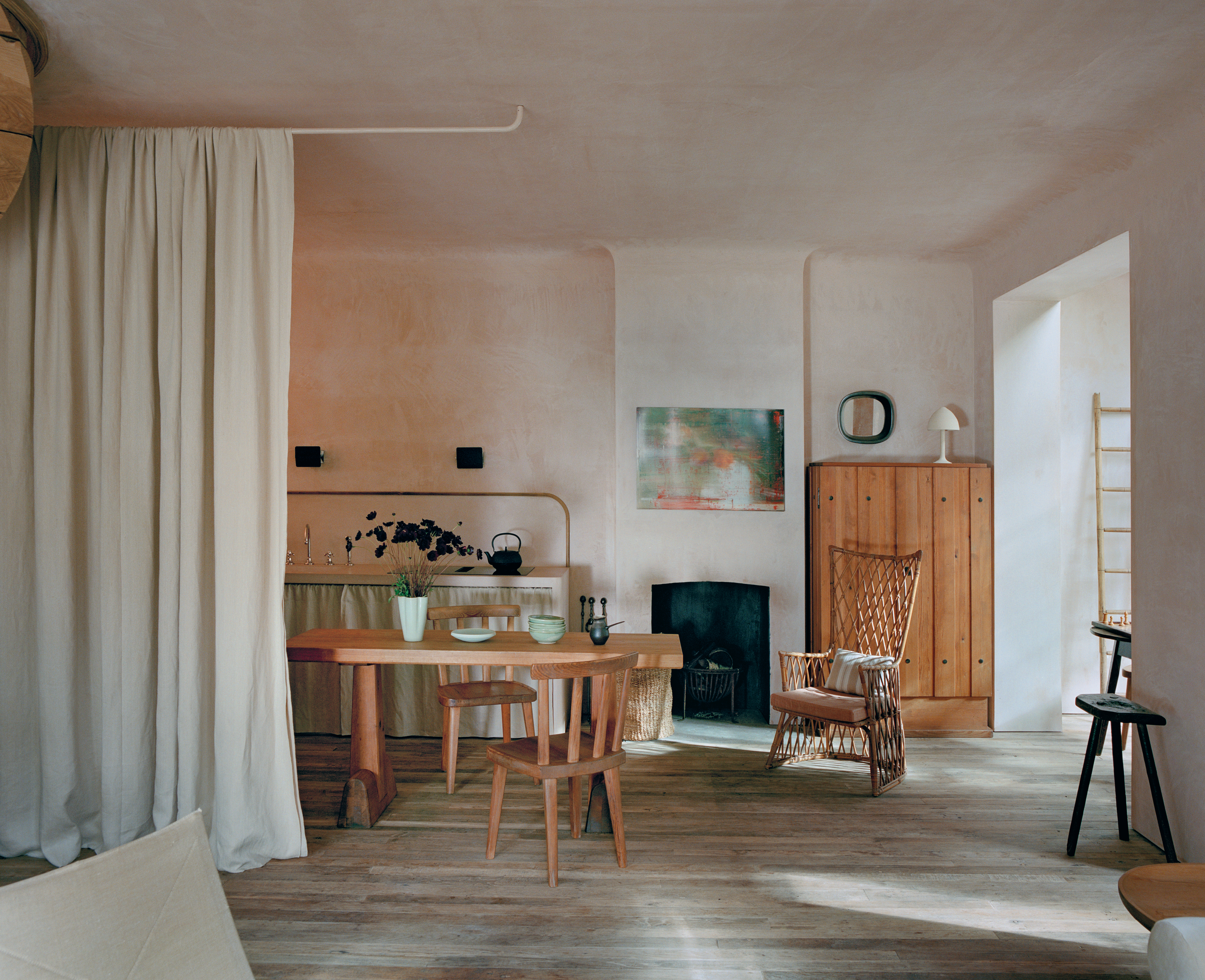 Designer Rose Uniacke’s Serene and Airy Kitchen with Antiques: Steal This Look