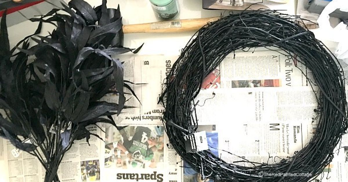 DIY Scary Ravens Wreath for Halloween
